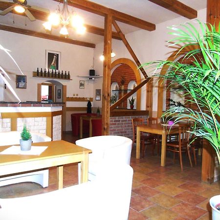 Toris Inn Trinec Exterior foto