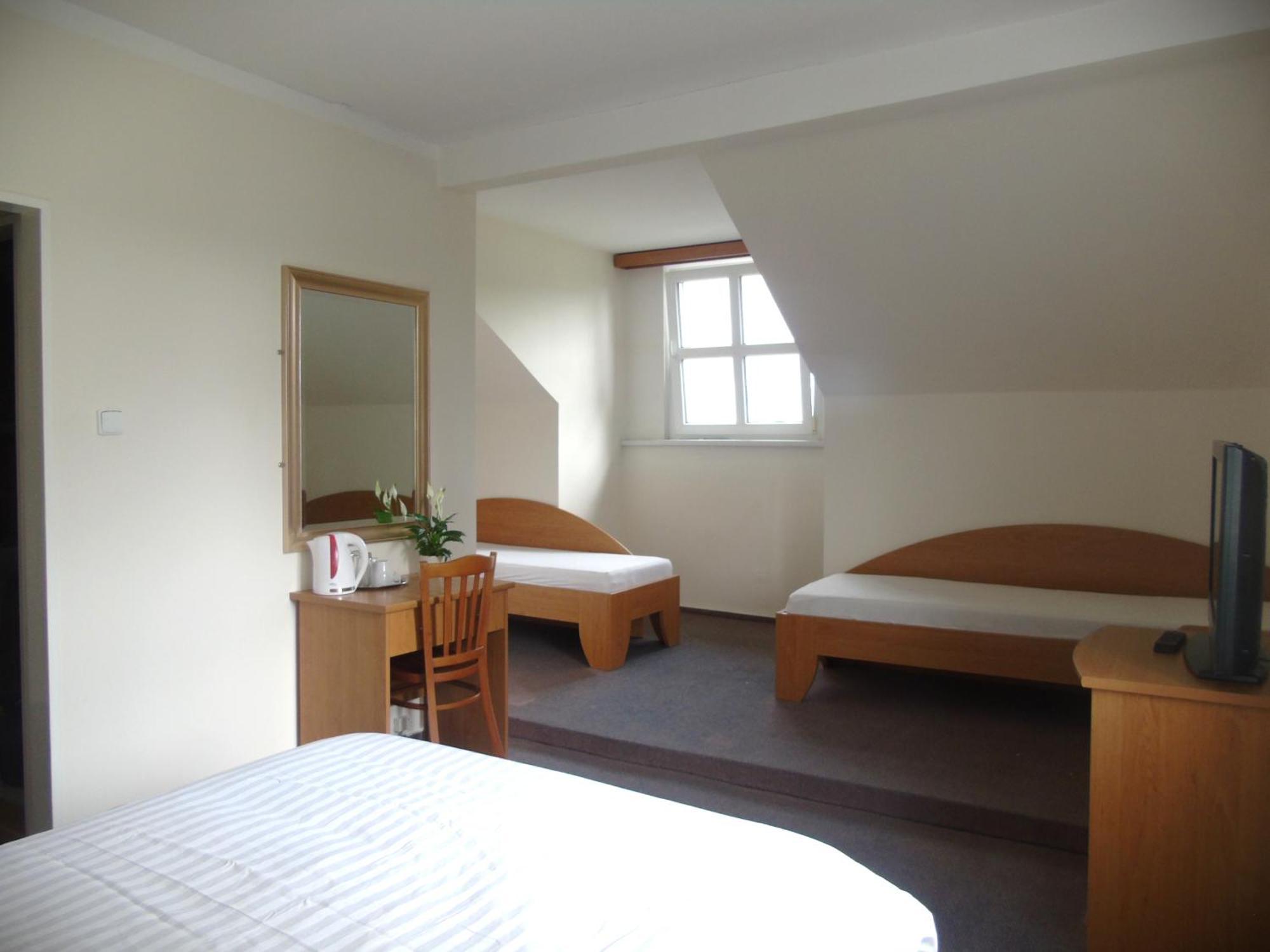 Toris Inn Trinec Exterior foto