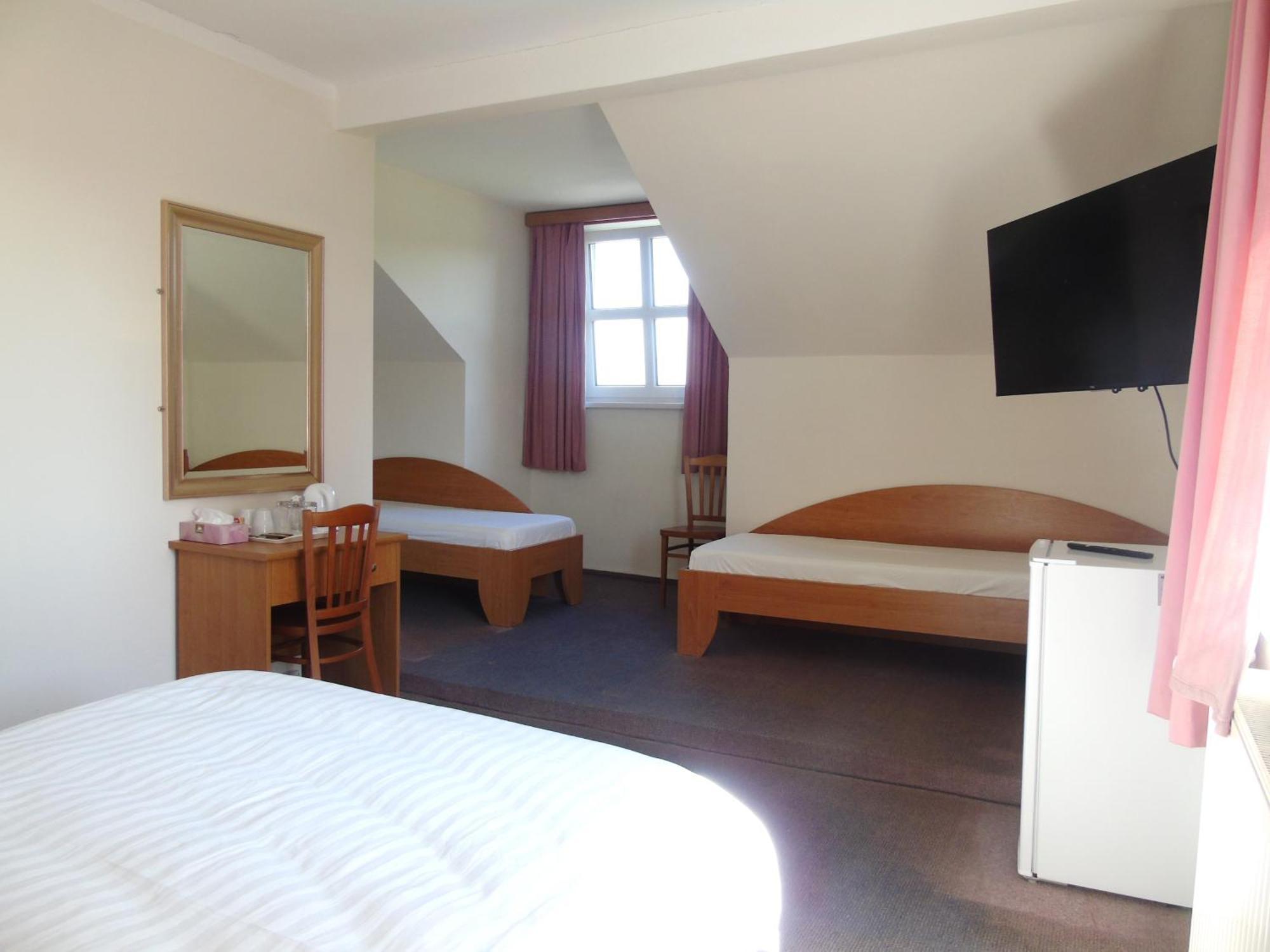 Toris Inn Trinec Exterior foto